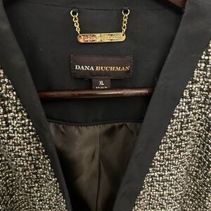 Dana Buchman Black and White Tweed Blazer-super nice!XL